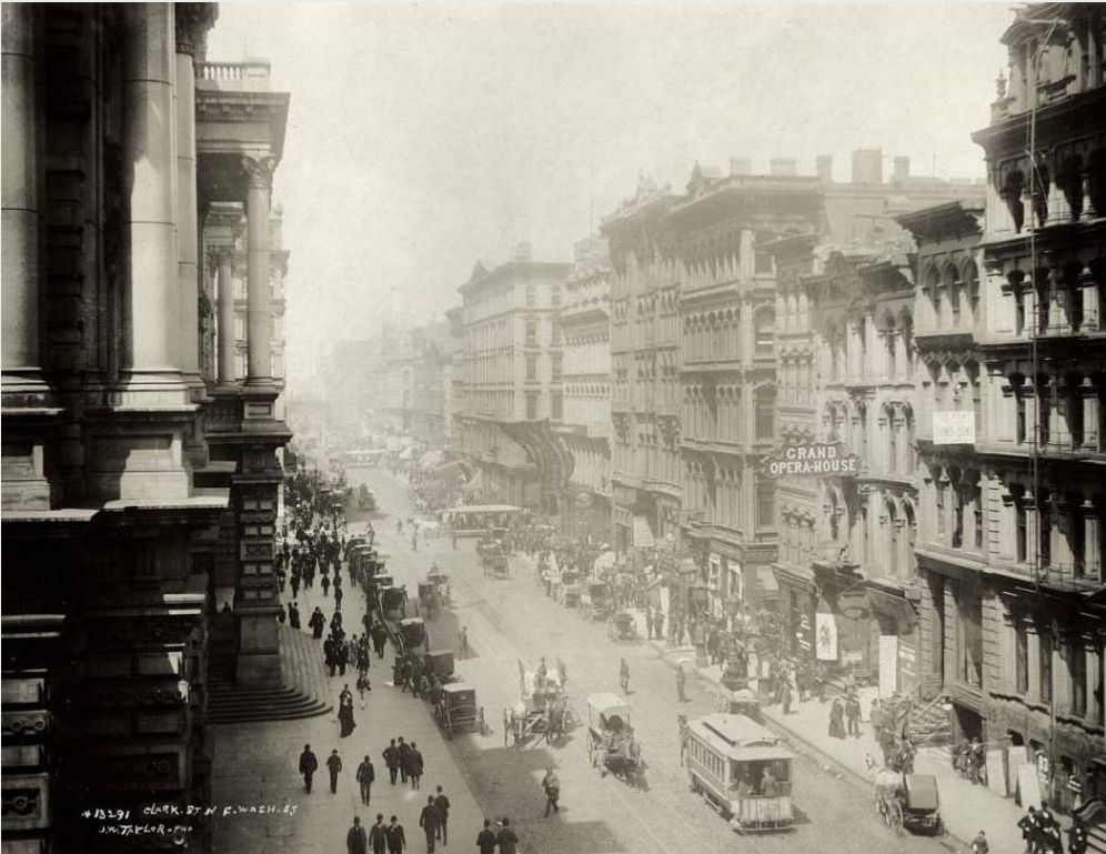 Clark street in Chicago 1900